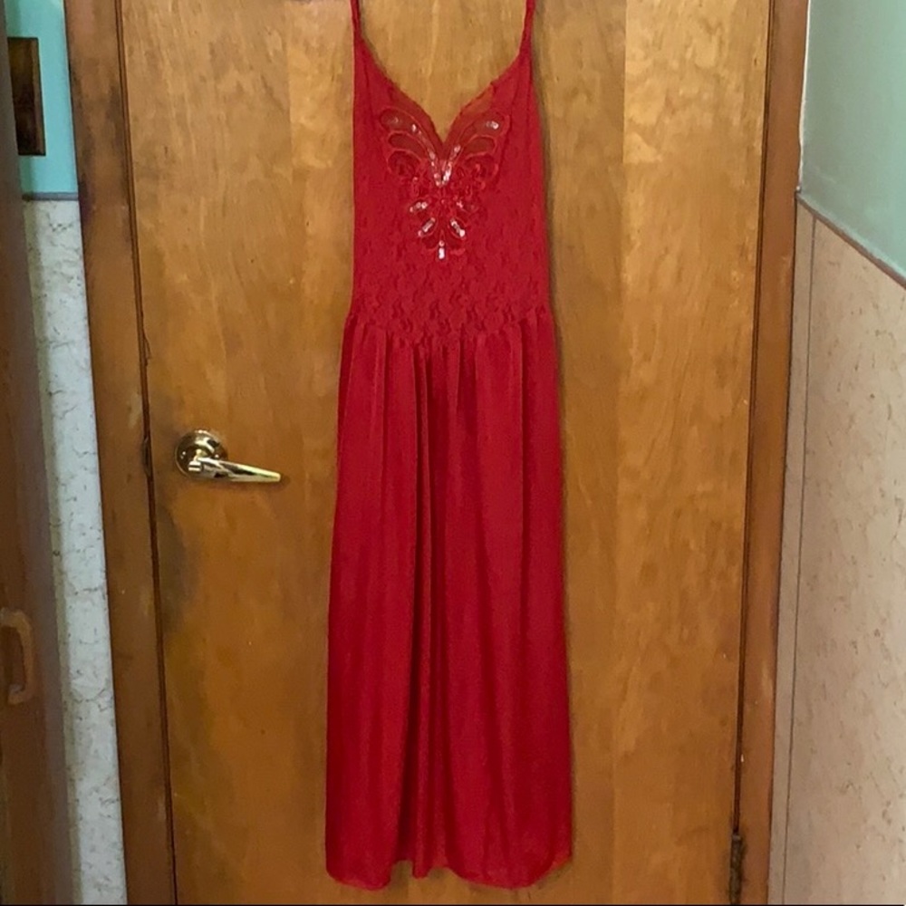 Vintage Cachet red lace negligee/lingerie